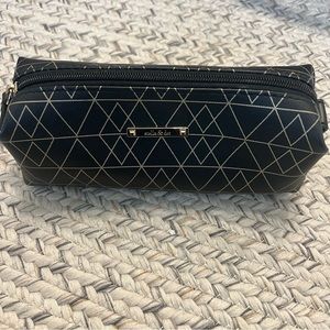 Stella and dot make up case - like new